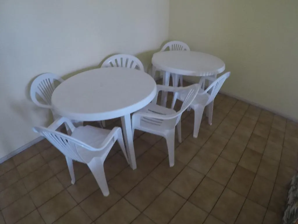 Apartamento Saint Tropez Hotel Balneario Camboriu 0*,  Brazil